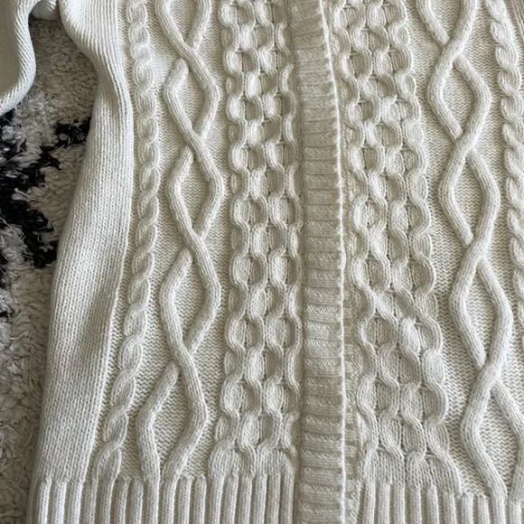 NWT H&M cable knit sweater dress - Picture 2 of 6